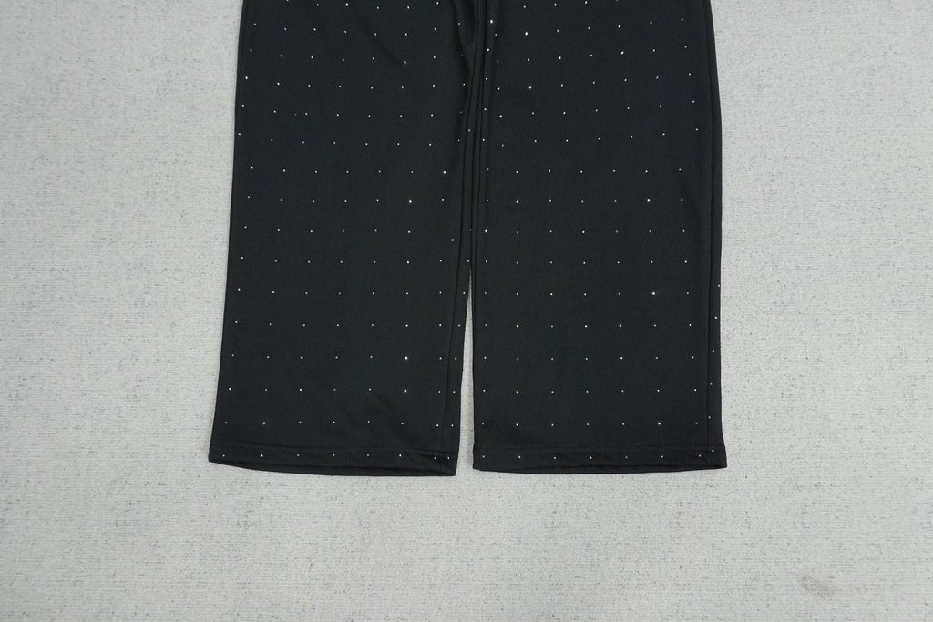 S - SWEATPANTS