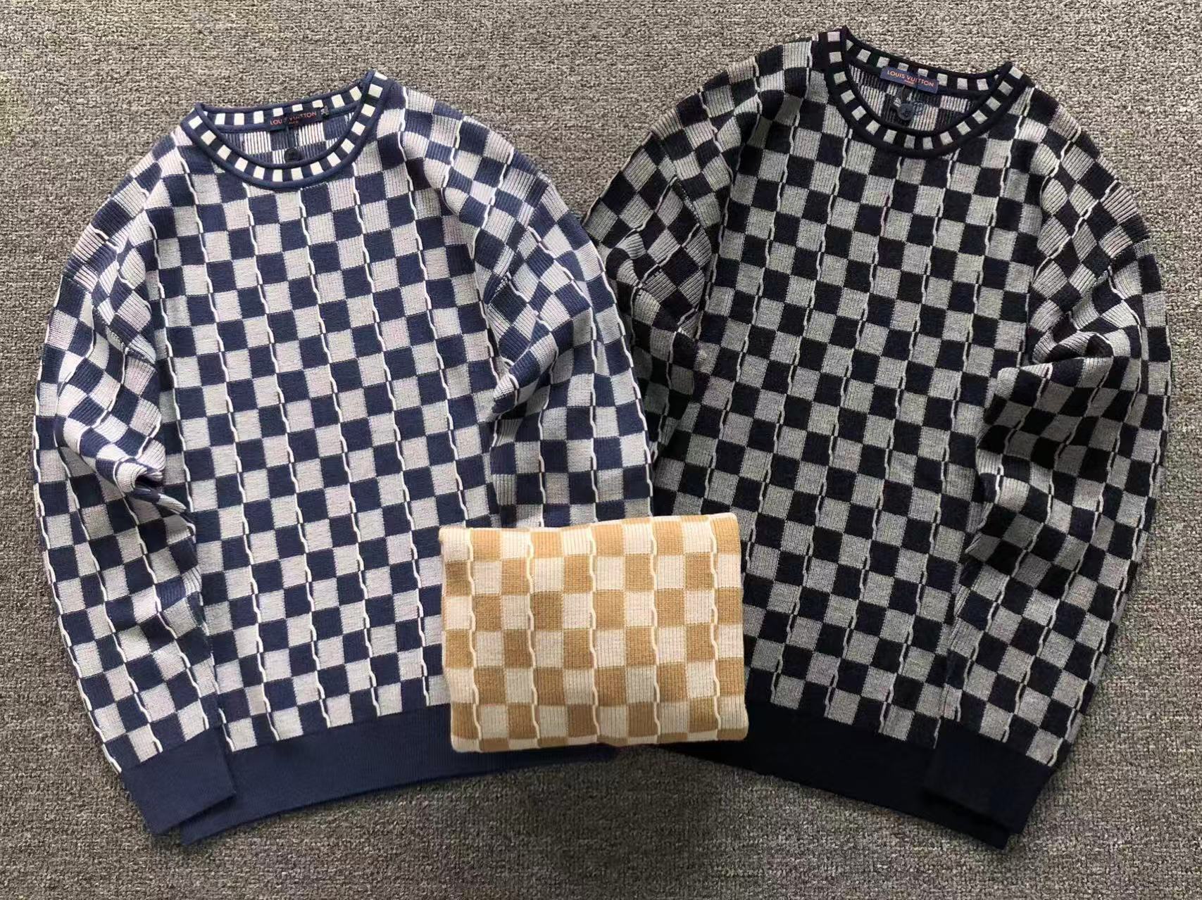 L - SWEATER