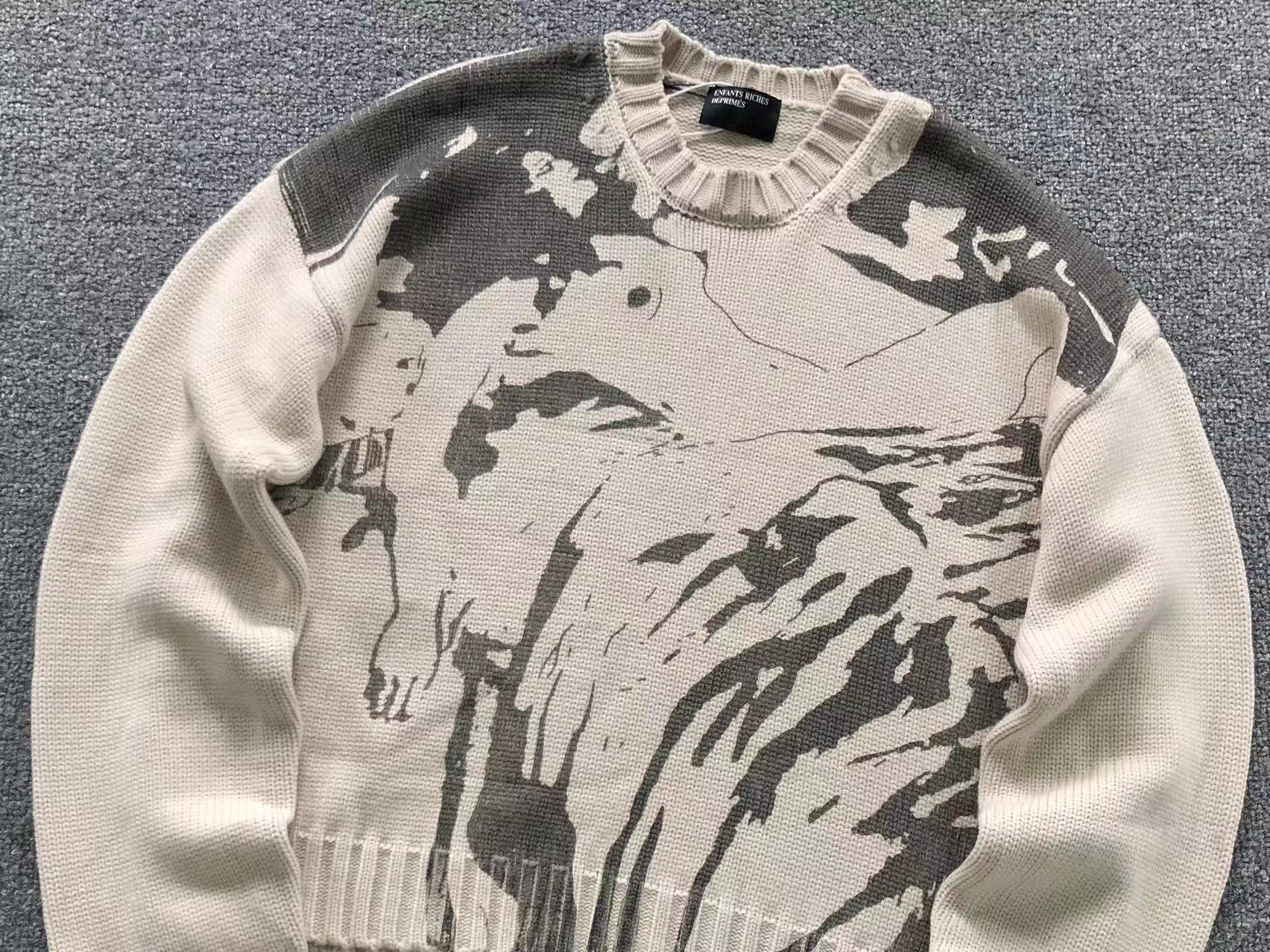 E - SWEATER
