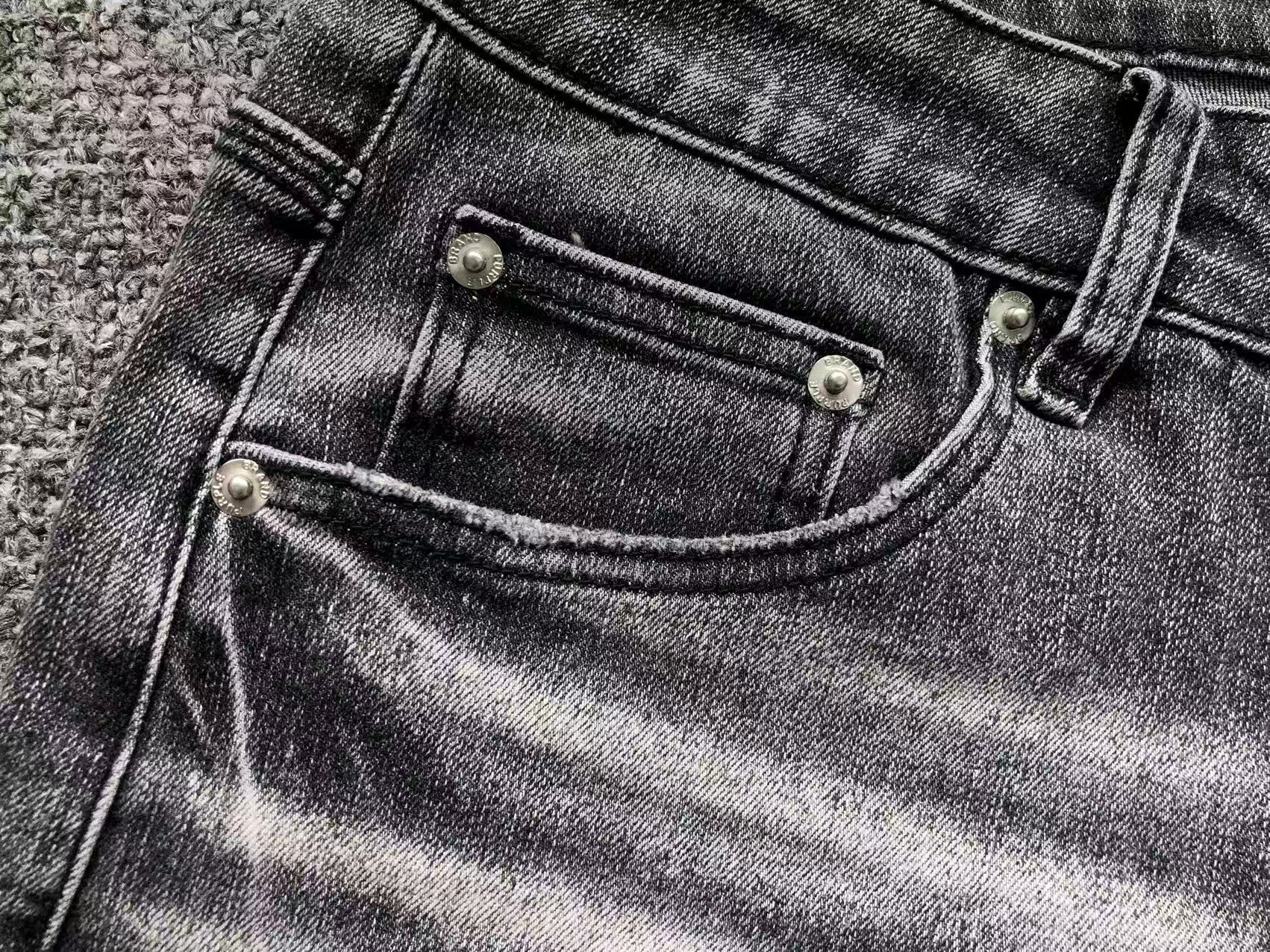 P - SHORTS