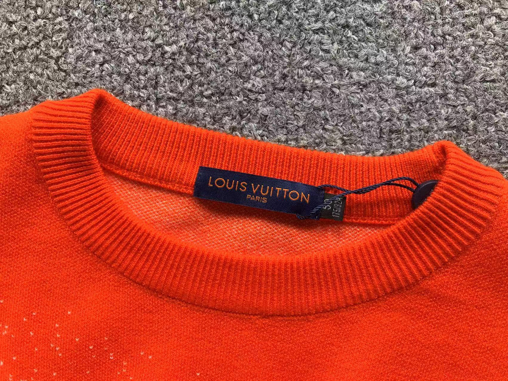 L - SWEATER