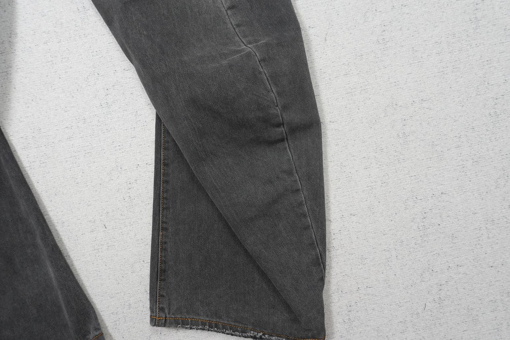 C - JEANS