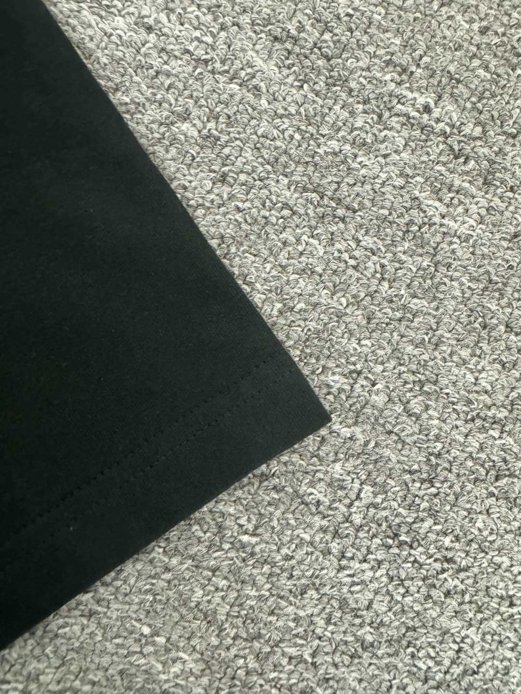 V - TSHIRT