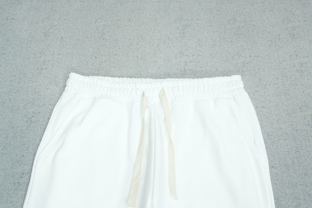 V - SWEATPANTS