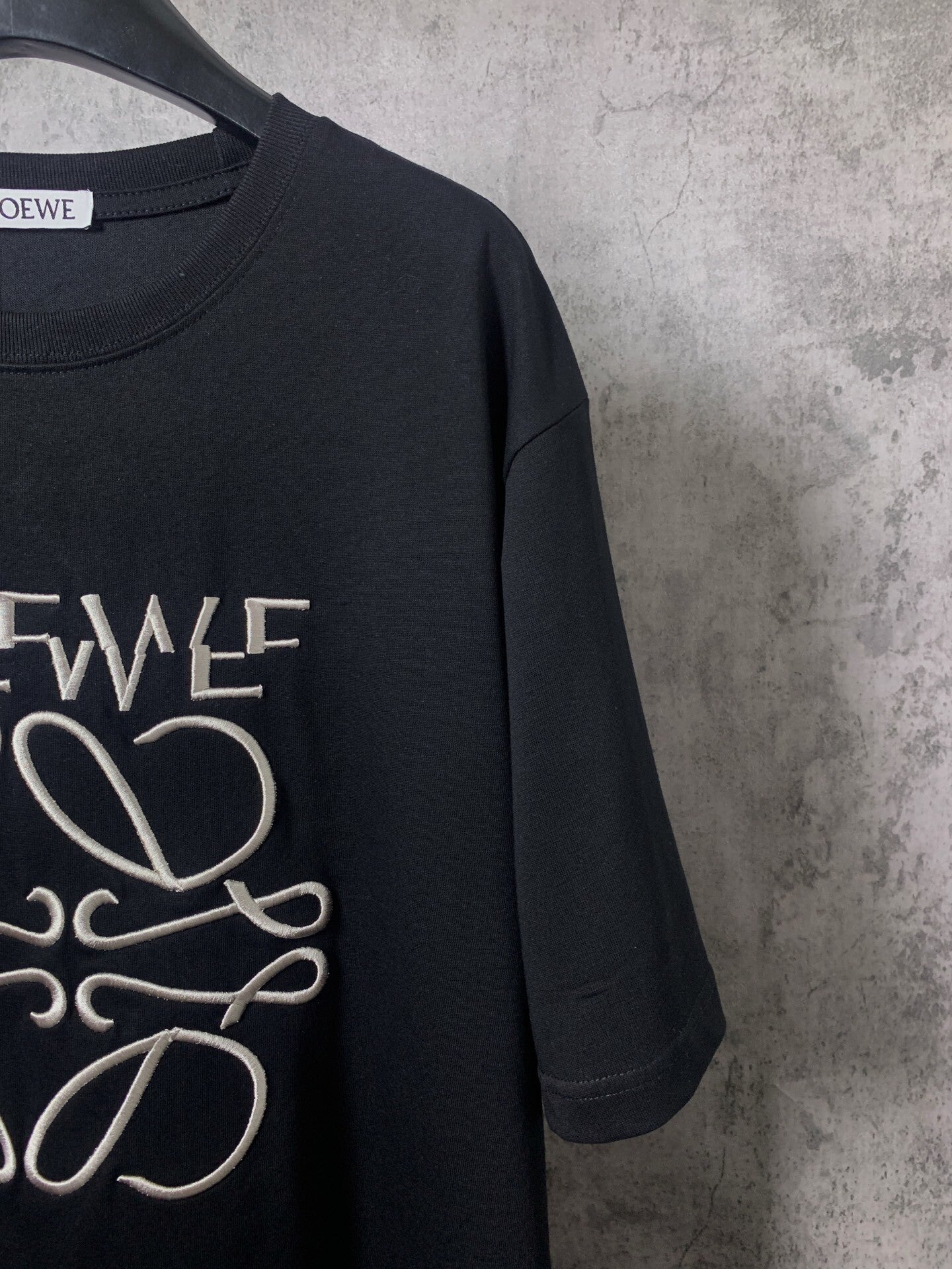 L - TSHIRT