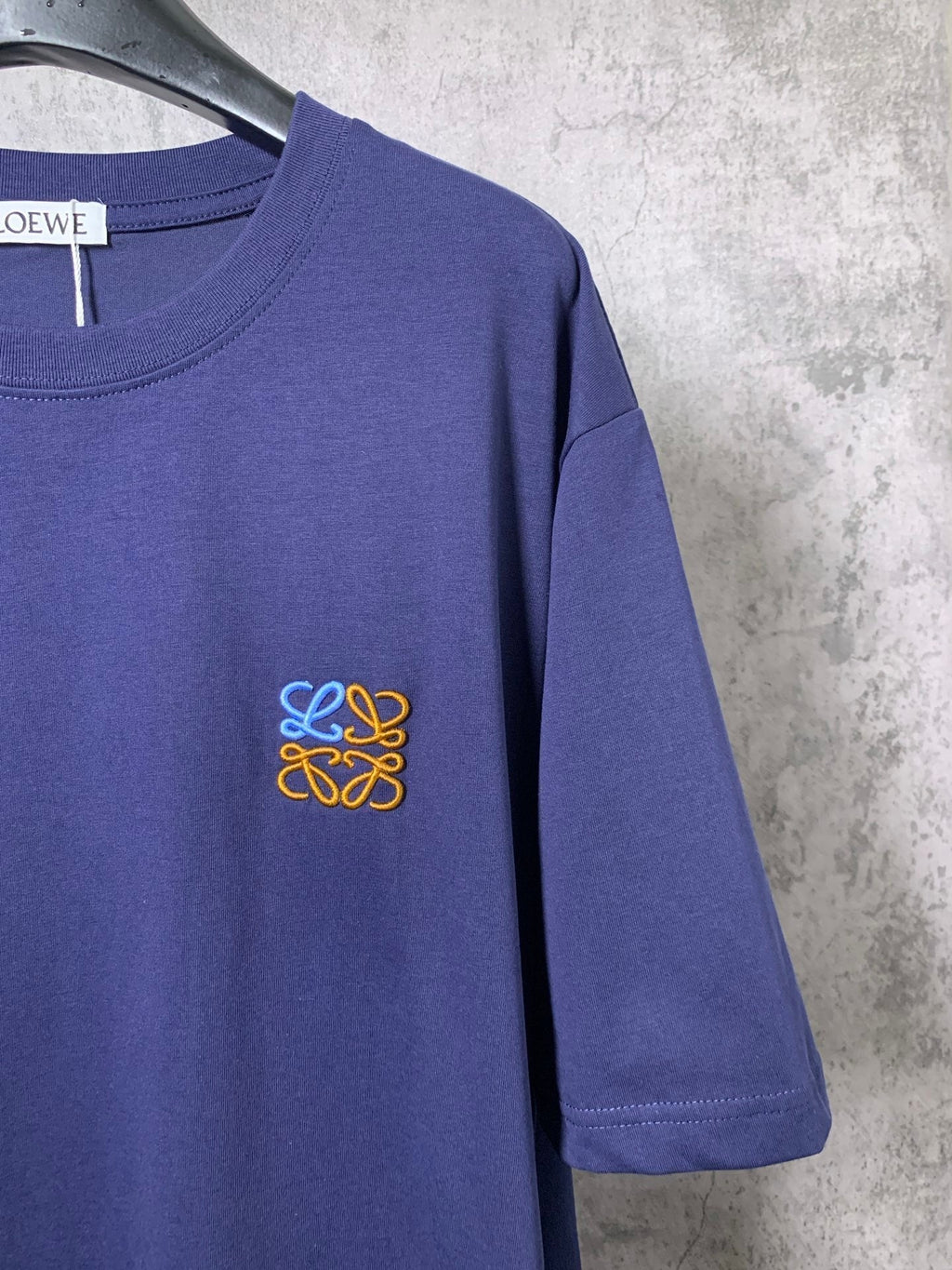 L - TSHIRT