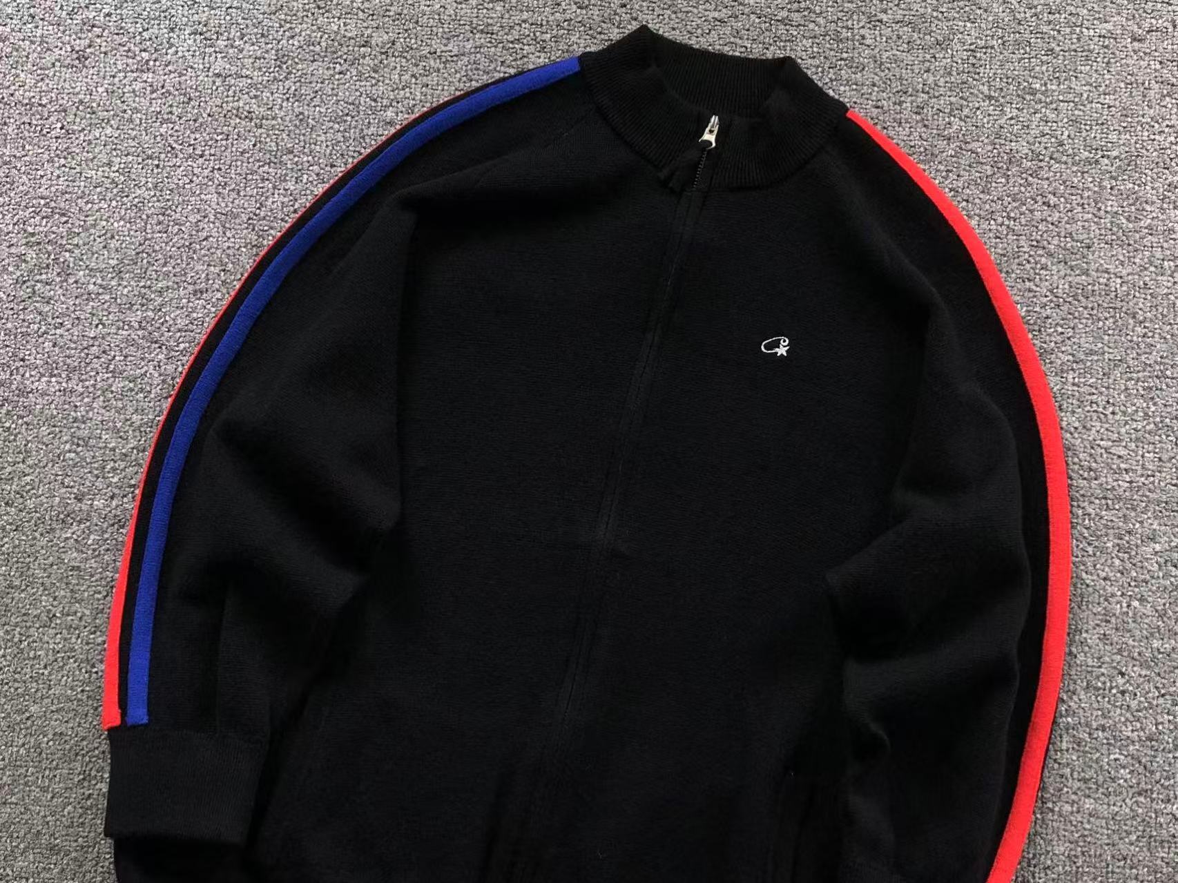 C - SWEATER