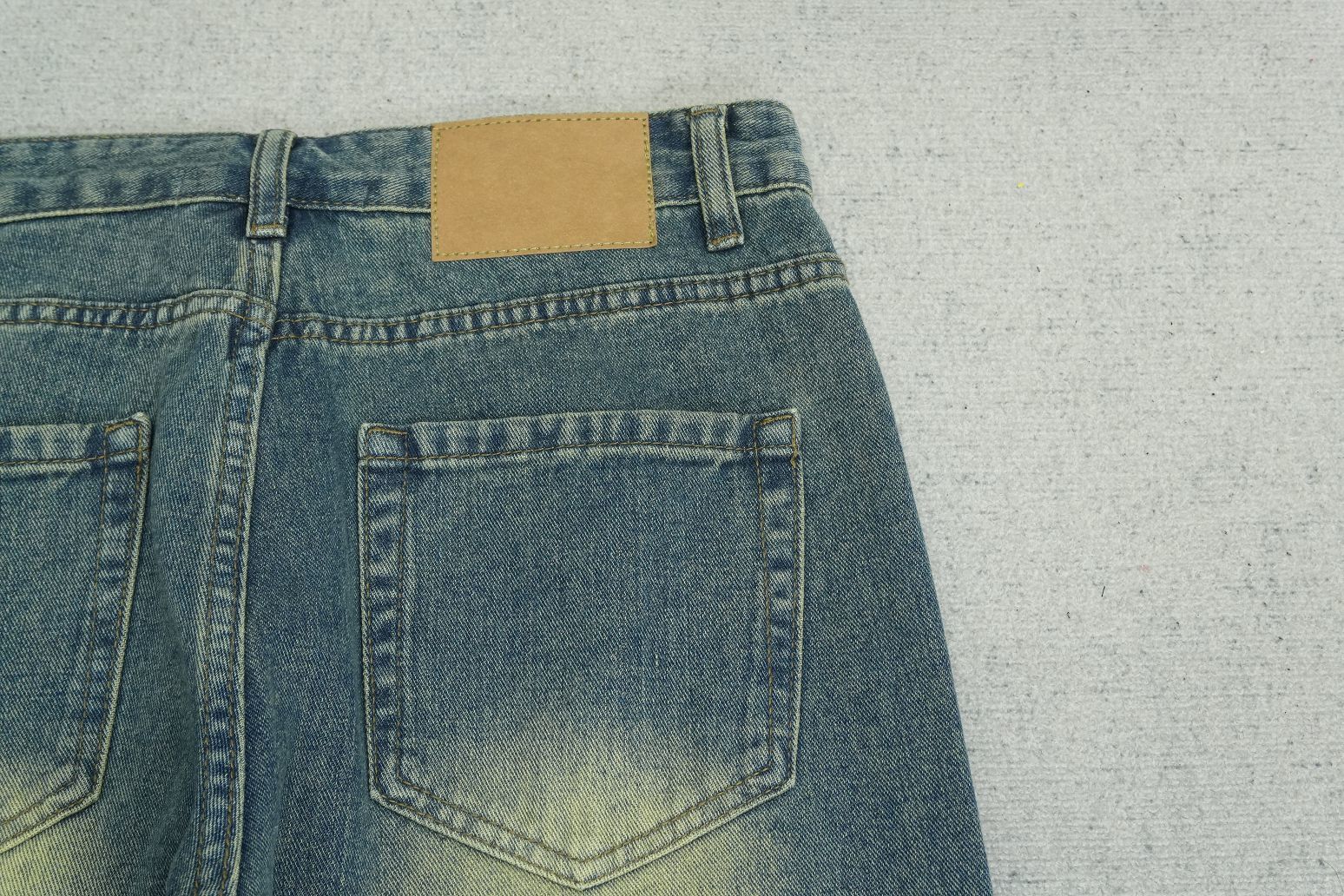 C - JEANS