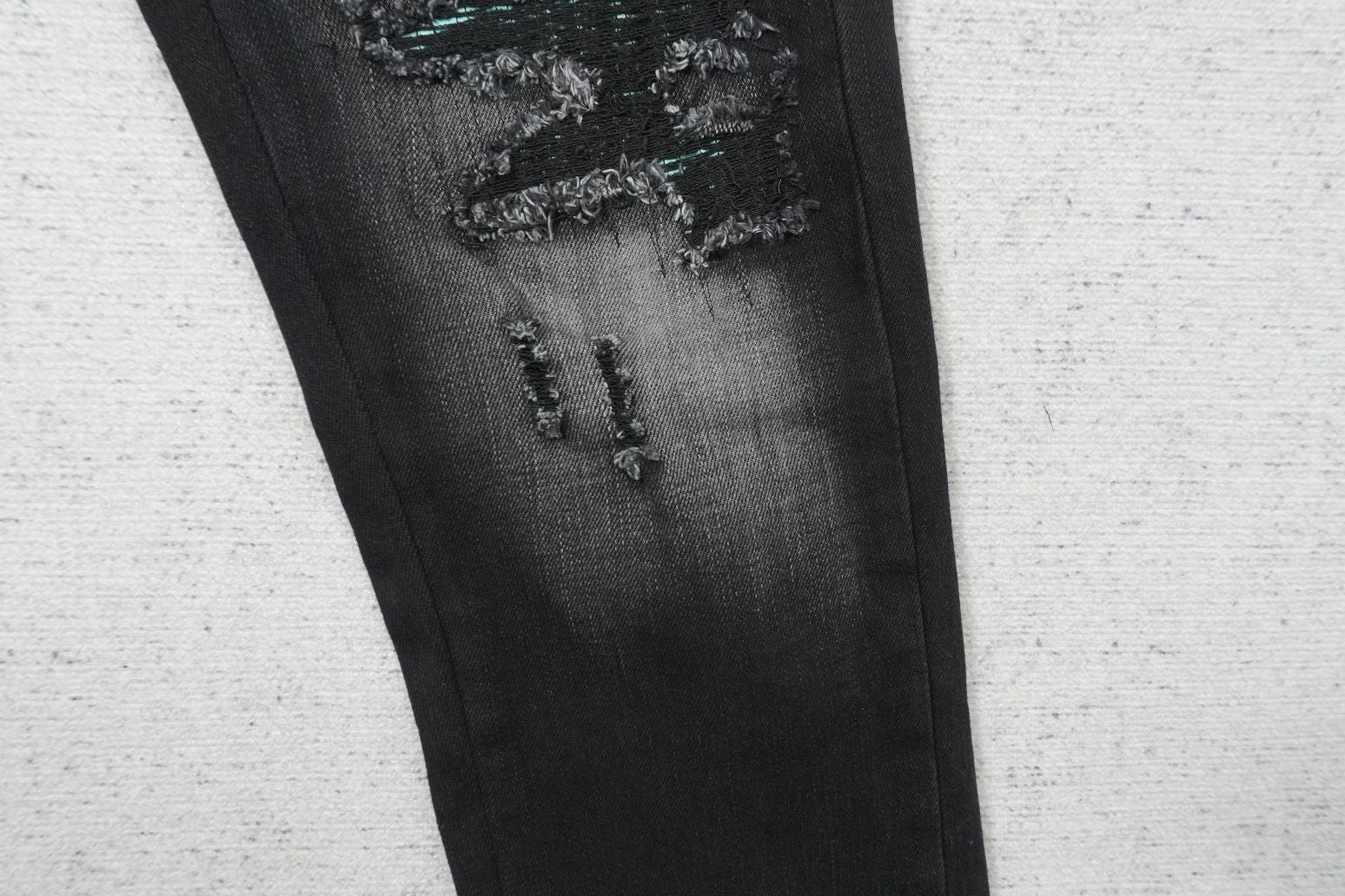 A - JEANS