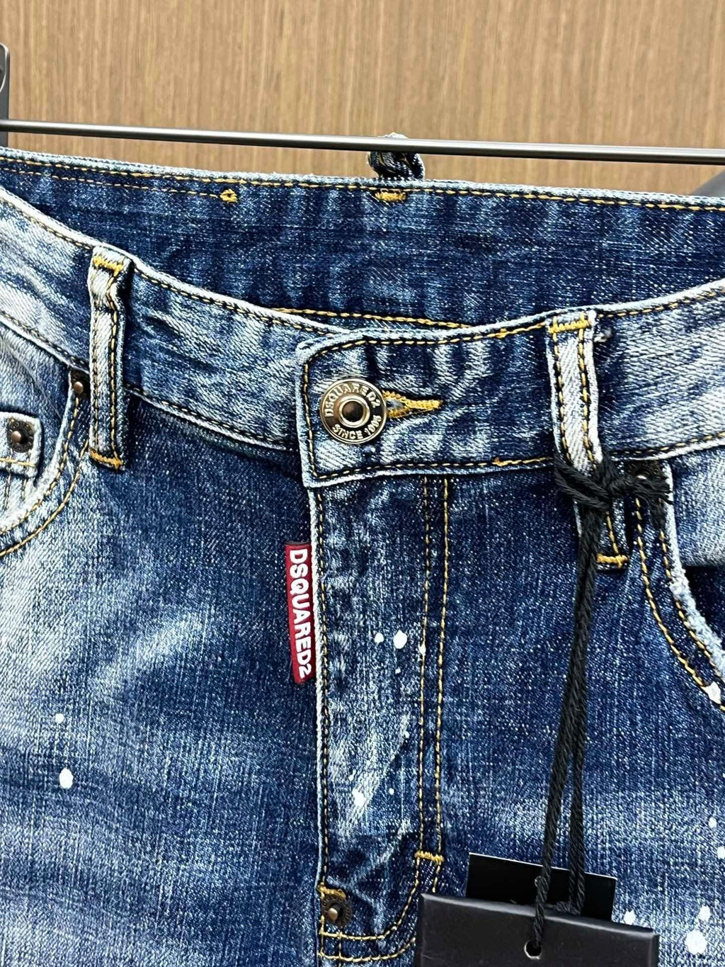 D - JEANS