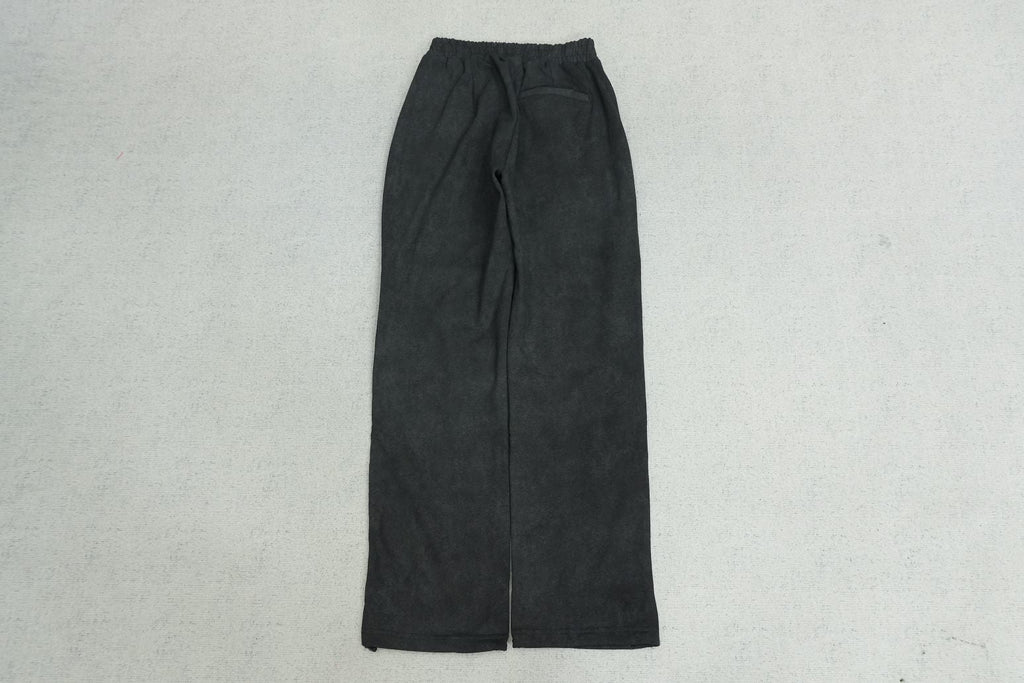 F - SWEATPANTS