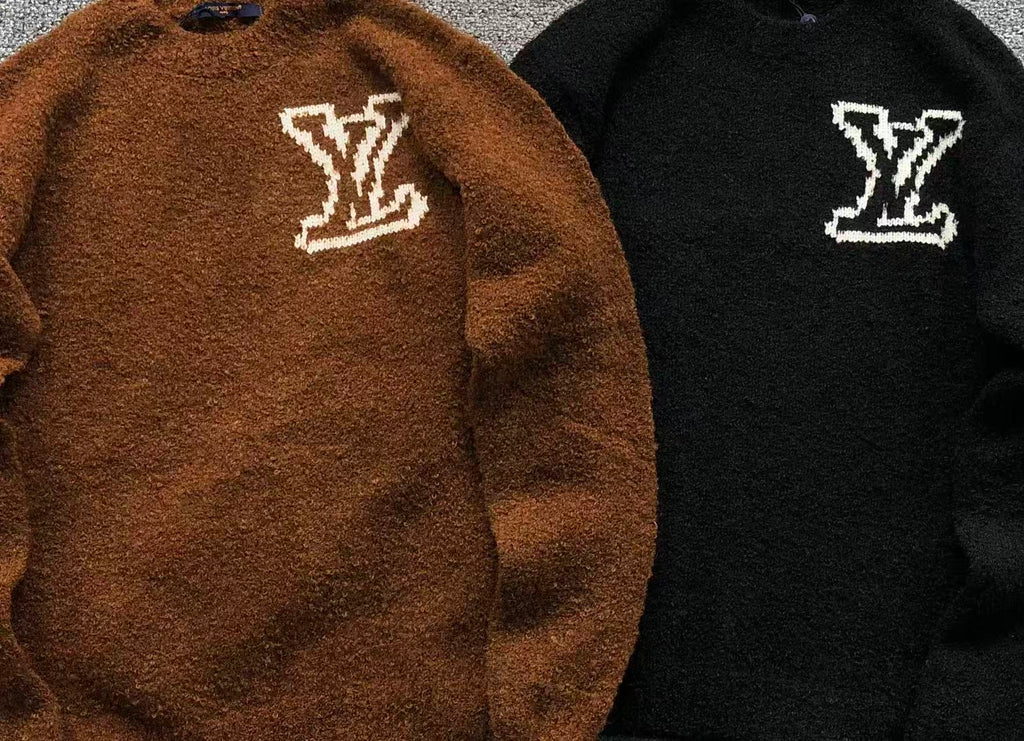 L - SWEATER
