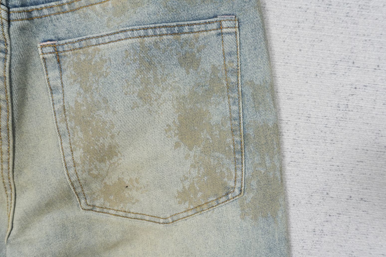 A - JEANS