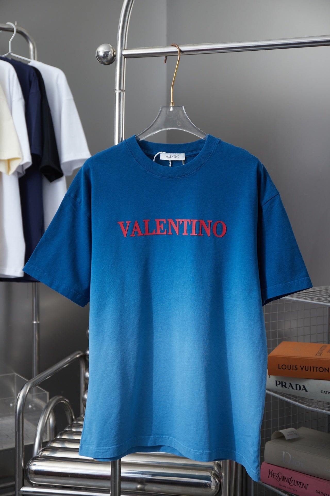 V - TSHIRT