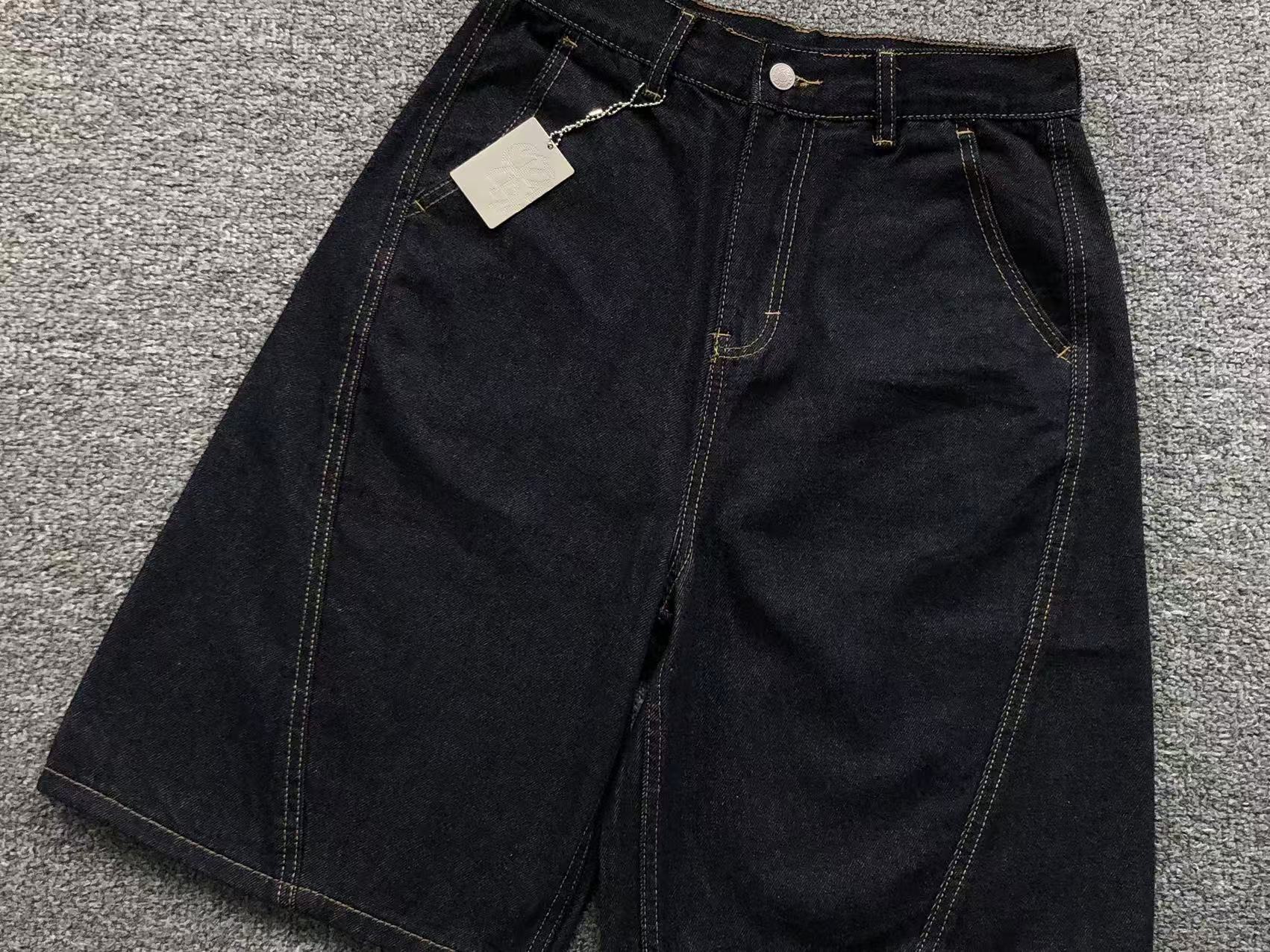 M - SHORTS