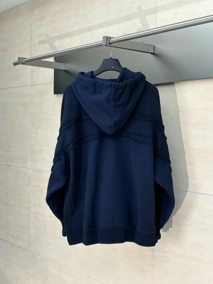 F  - SWEATER