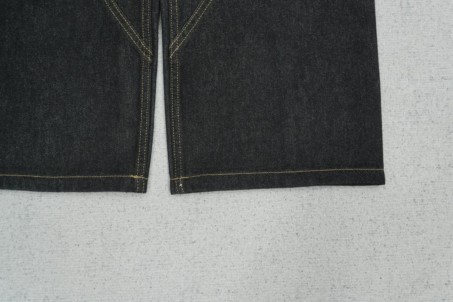 M - JEANS