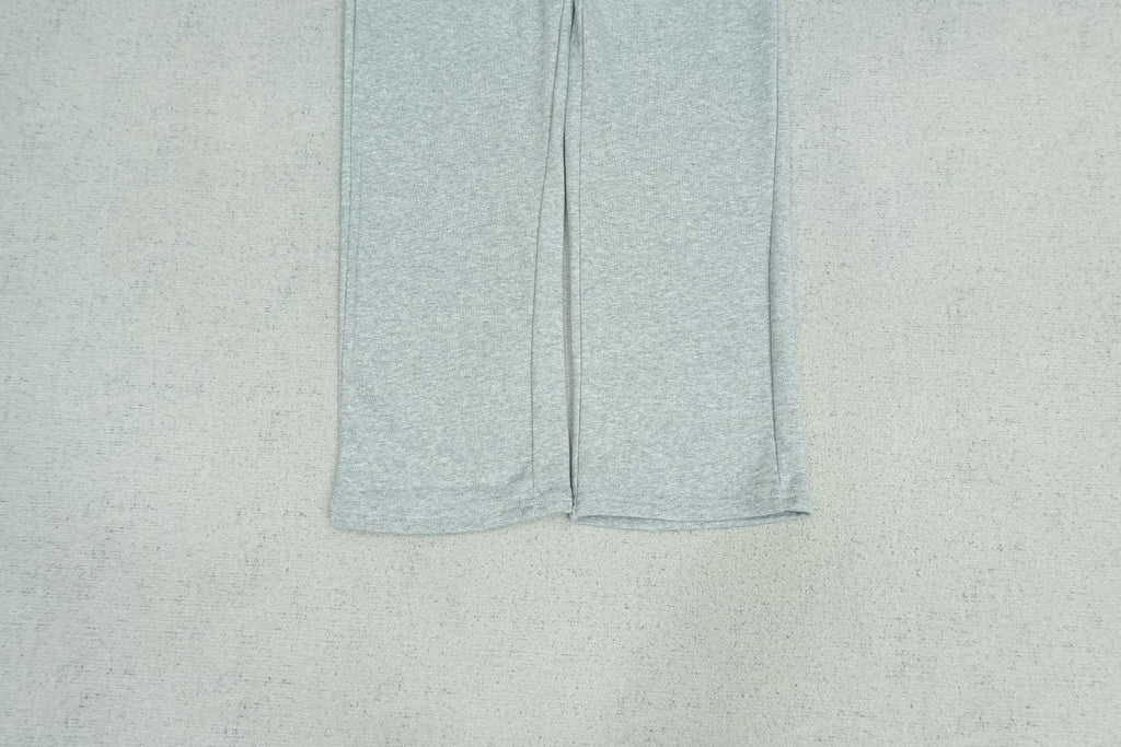 C - SWEATPANTS
