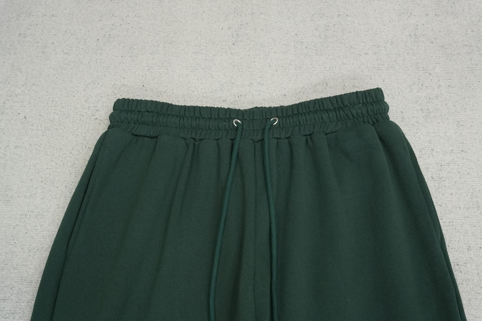 G - SWEATPANTS