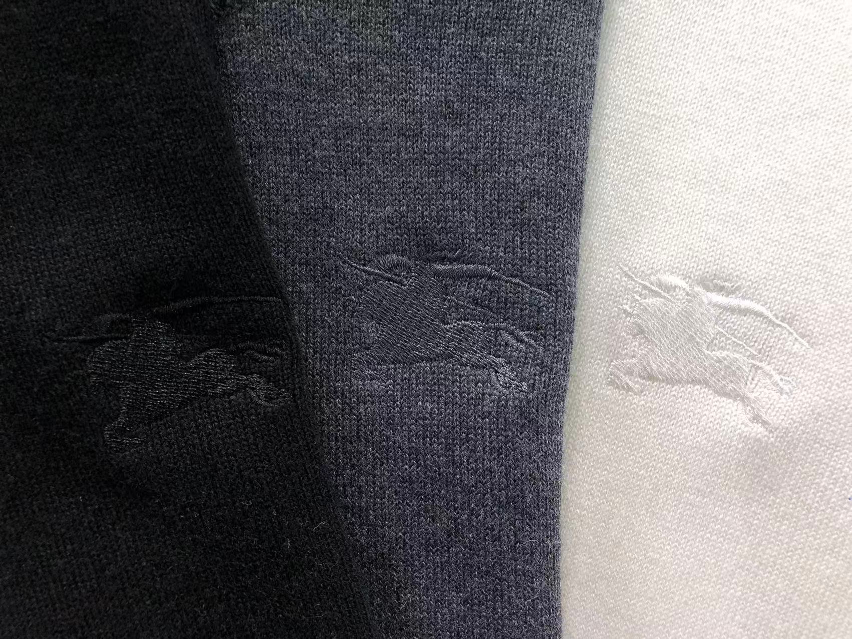 B - SWEATER