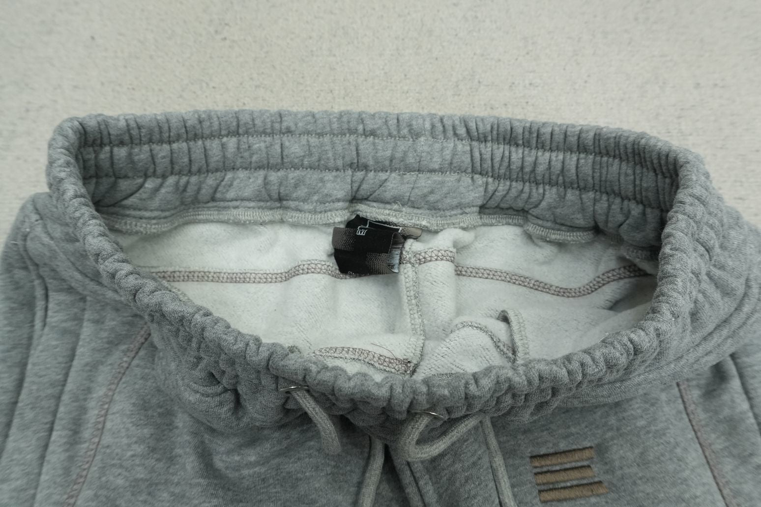 K - SWEATPANTS