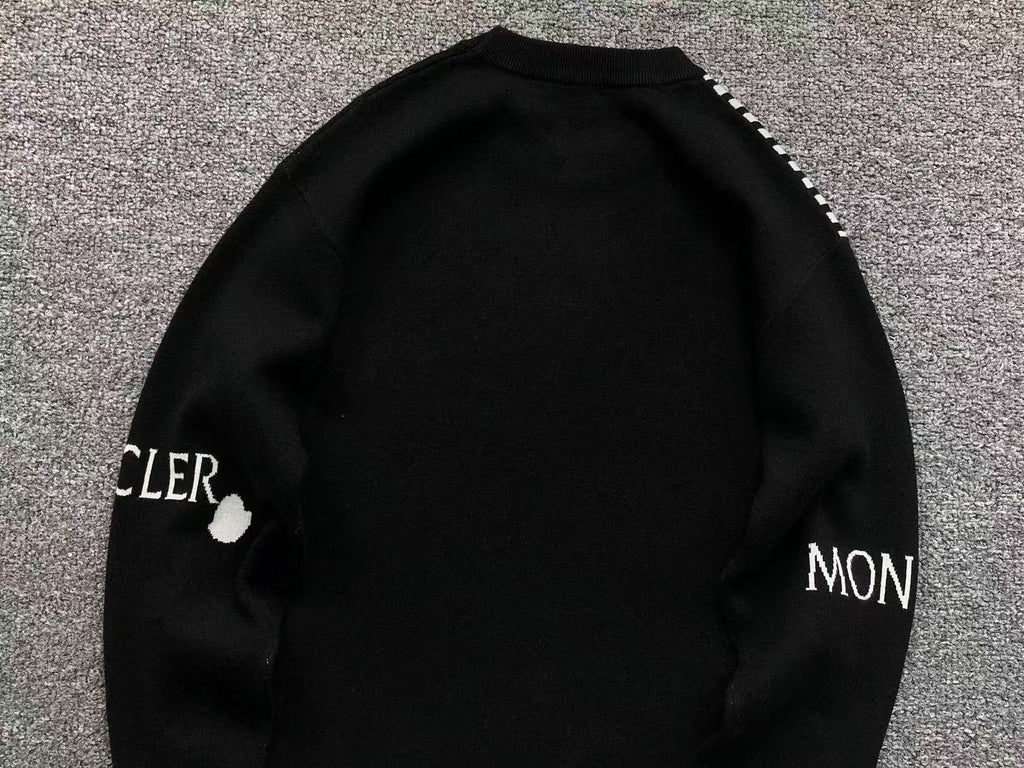 M - SWEATER