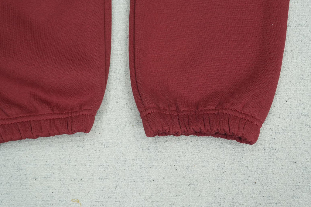 F - SWEATPANTS