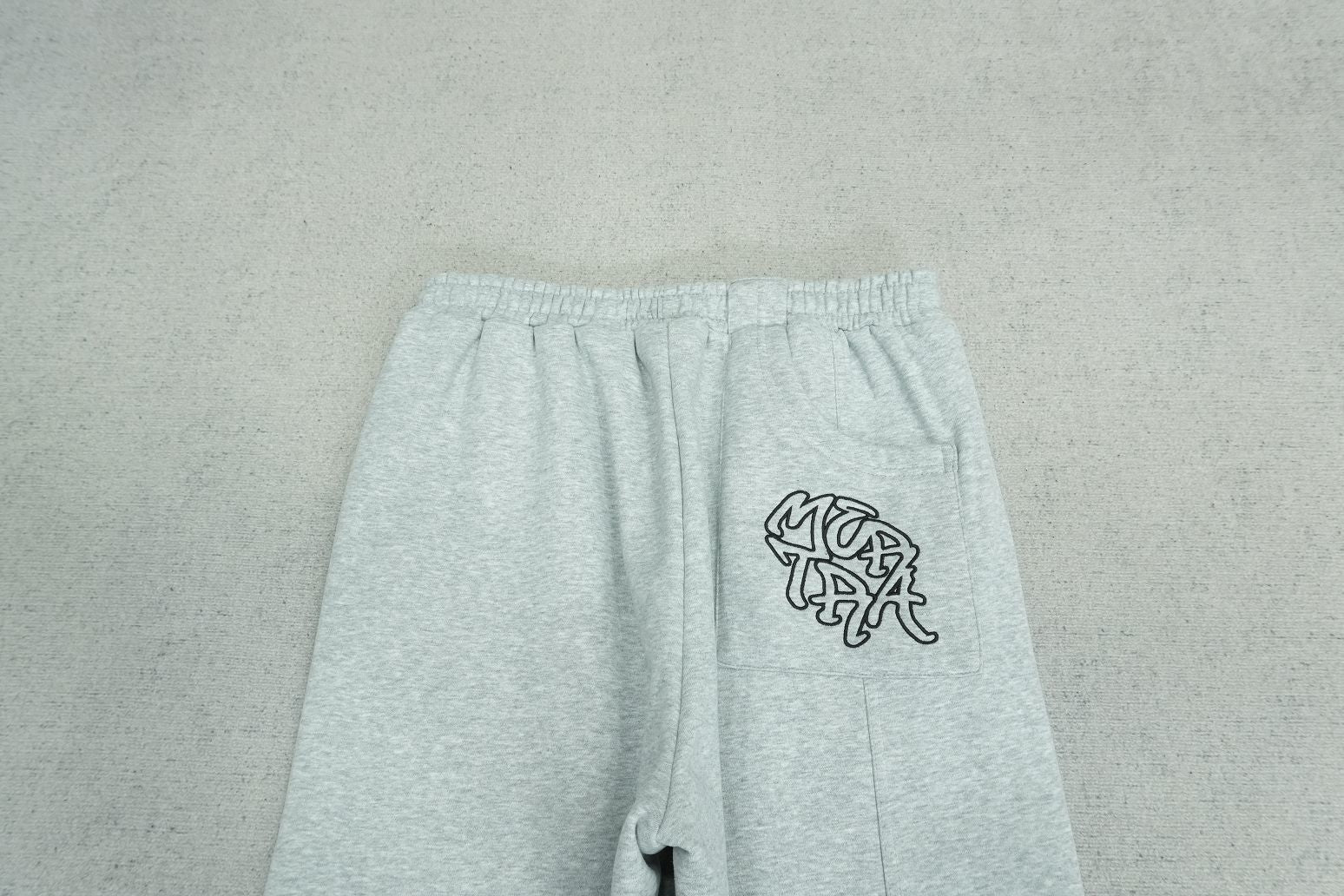 M - SWEATPANTS