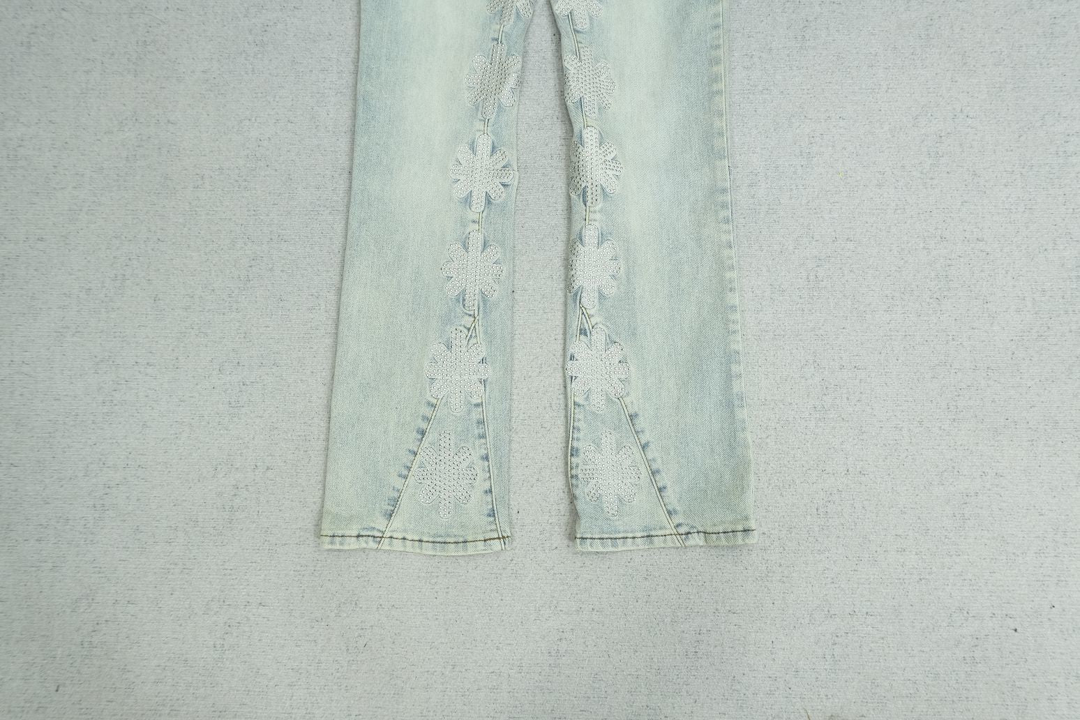 L - JEANS