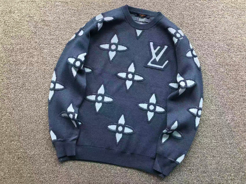 L - SWEATER