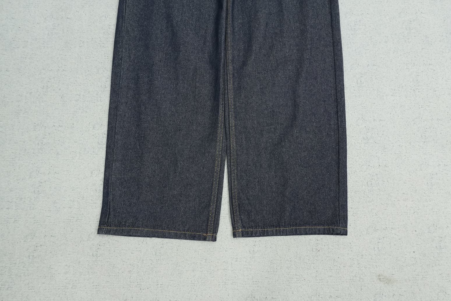 D - JEANS