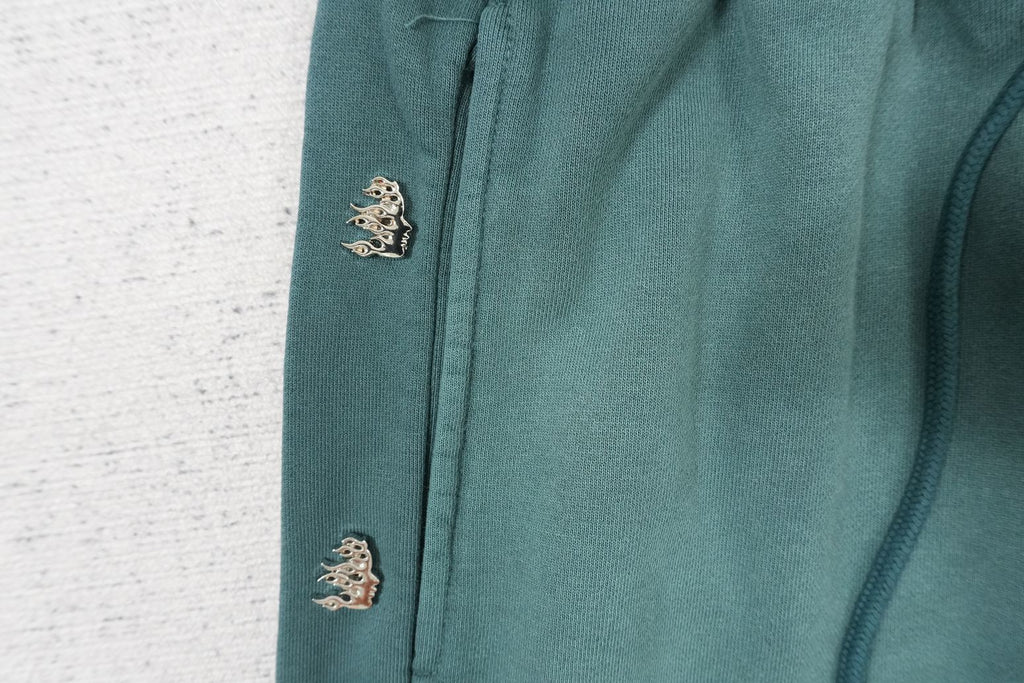 H - SWEATPANTS