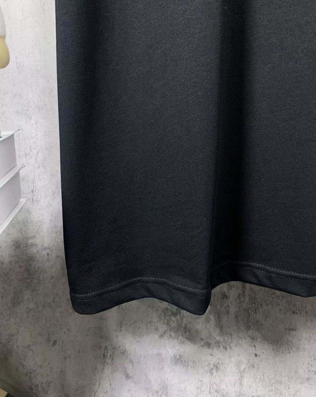 L - TSHIRT