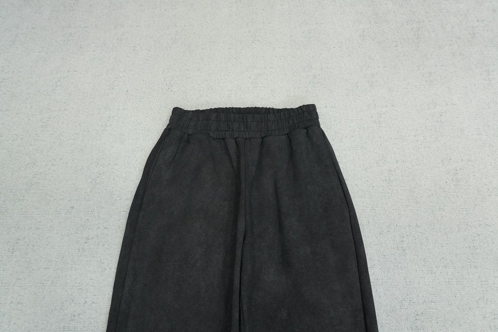 F - SWEATPANTS