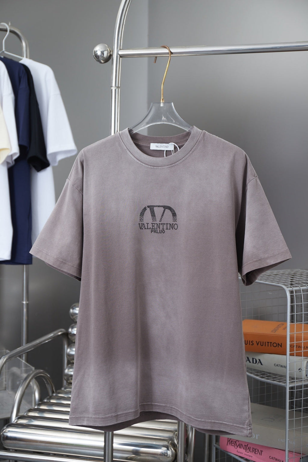 V - TSHIRT