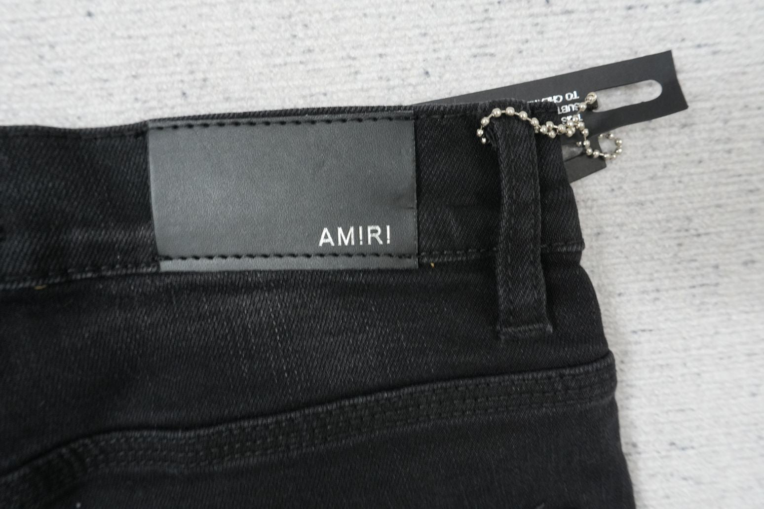 A - JEANS