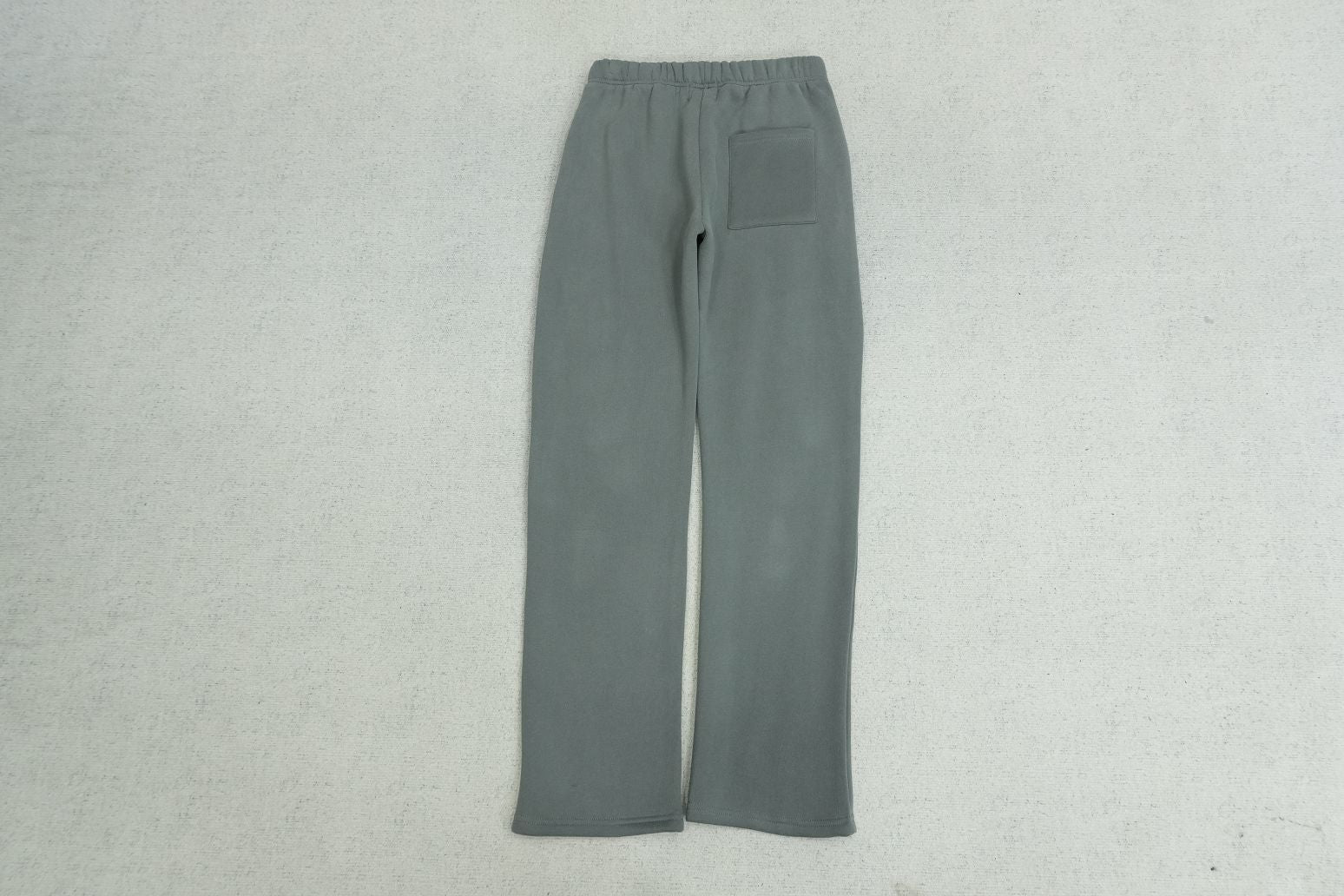 B - SWEATPANTS