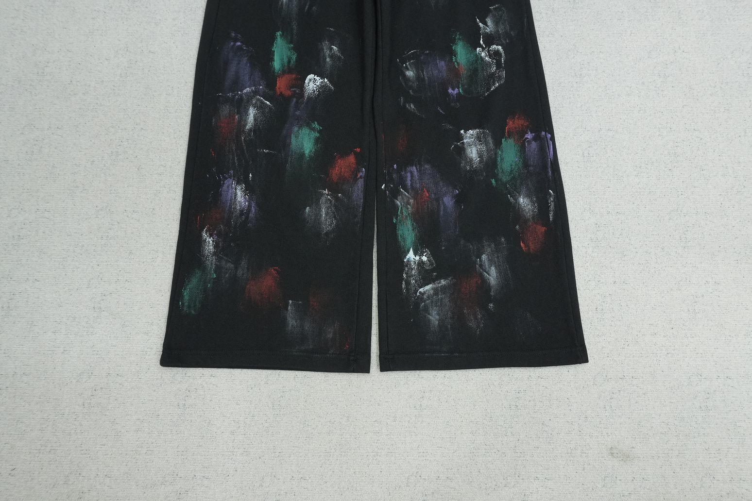 W - SWEATPANTS
