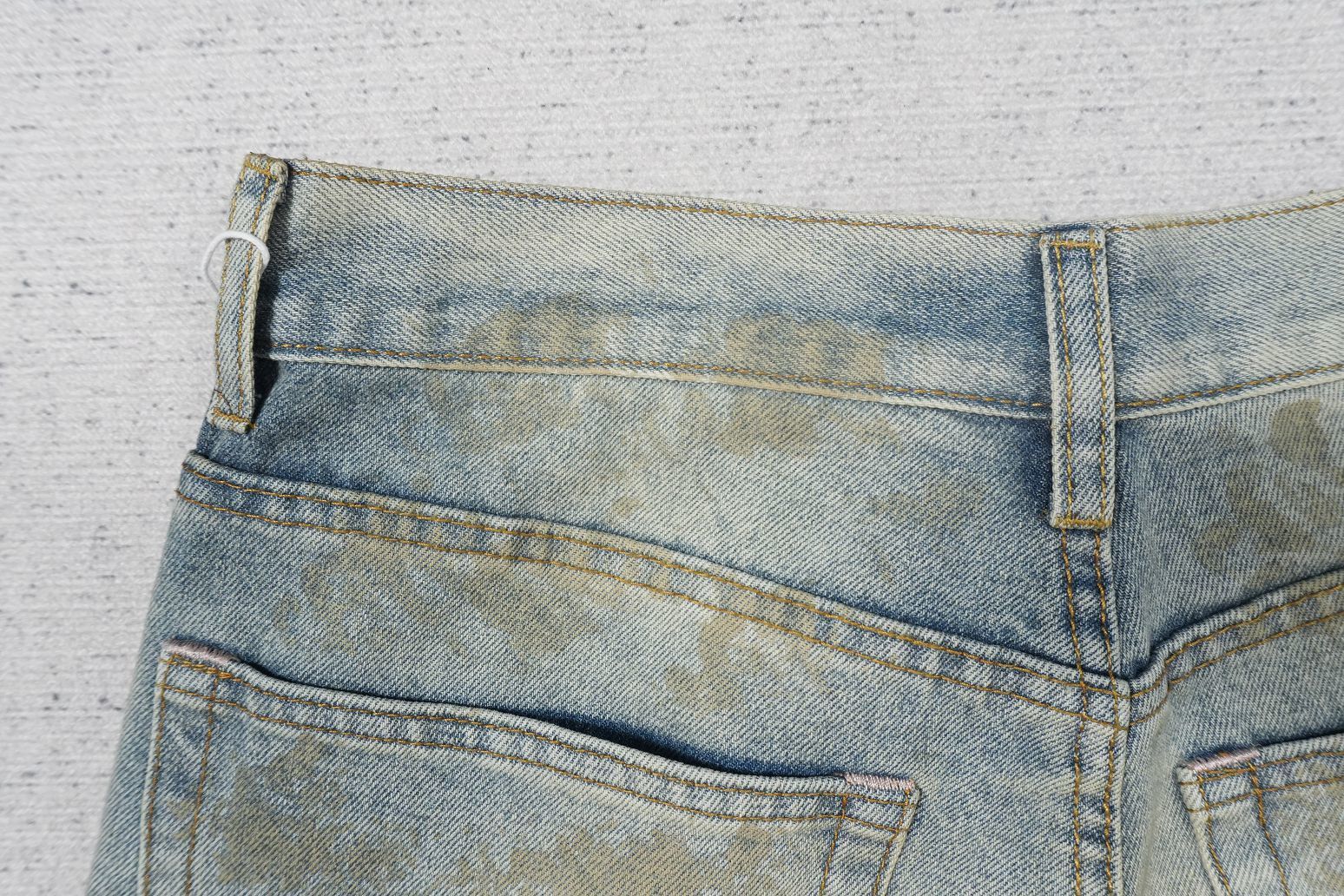 A - JEANS