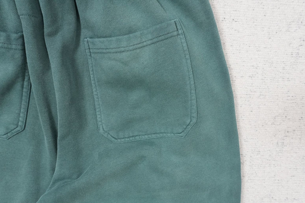 H - SWEATPANTS