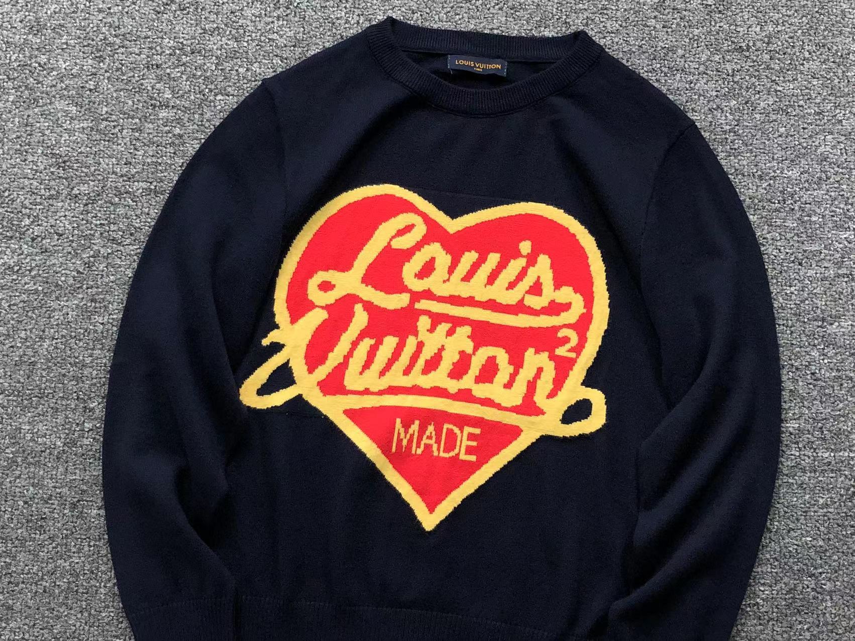 L - SWEATER