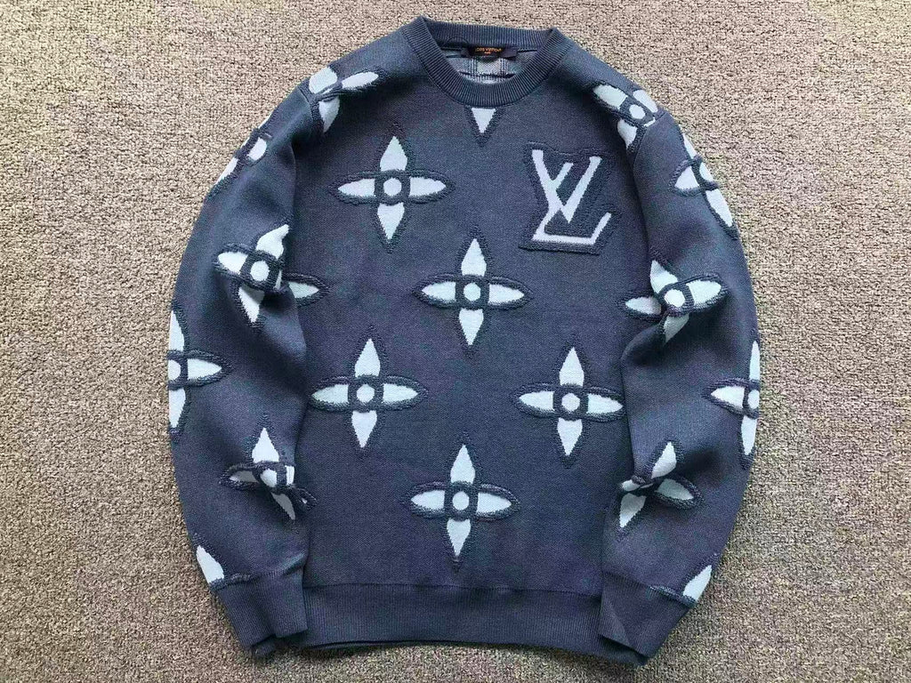 L - SWEATER