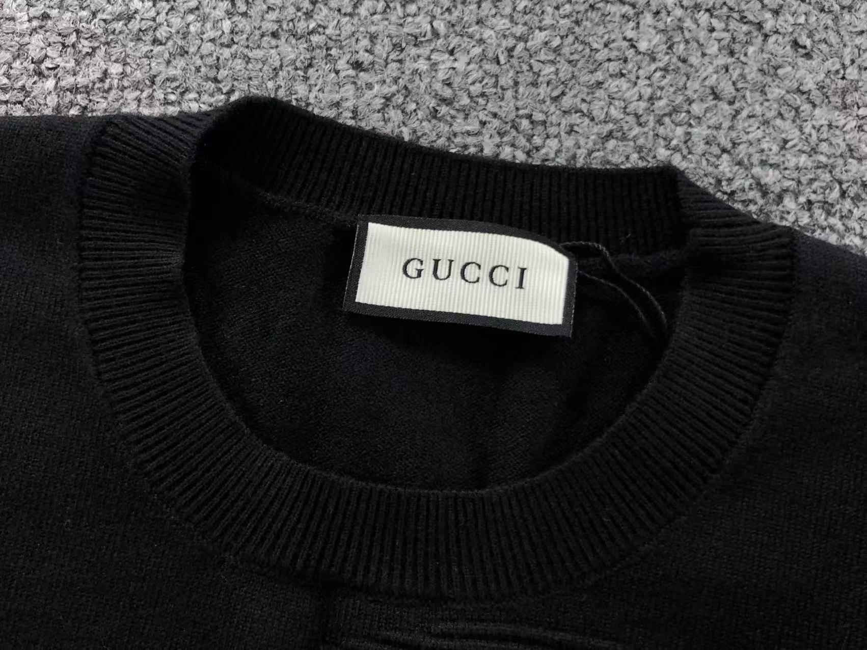 GG - SWEATER
