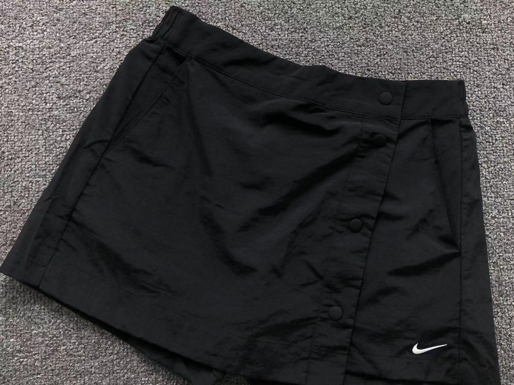 N - SHORTS