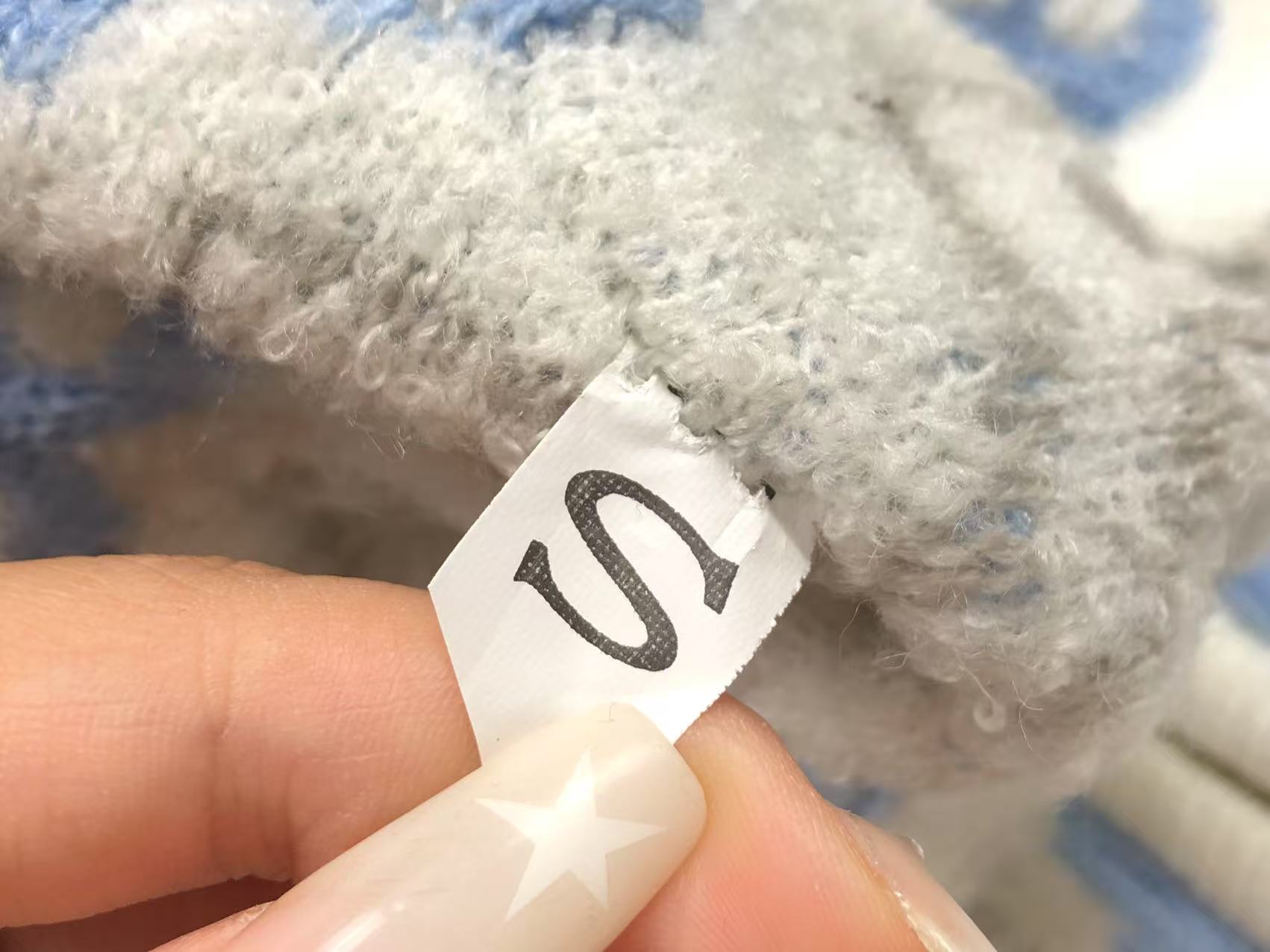 C - SWEATER