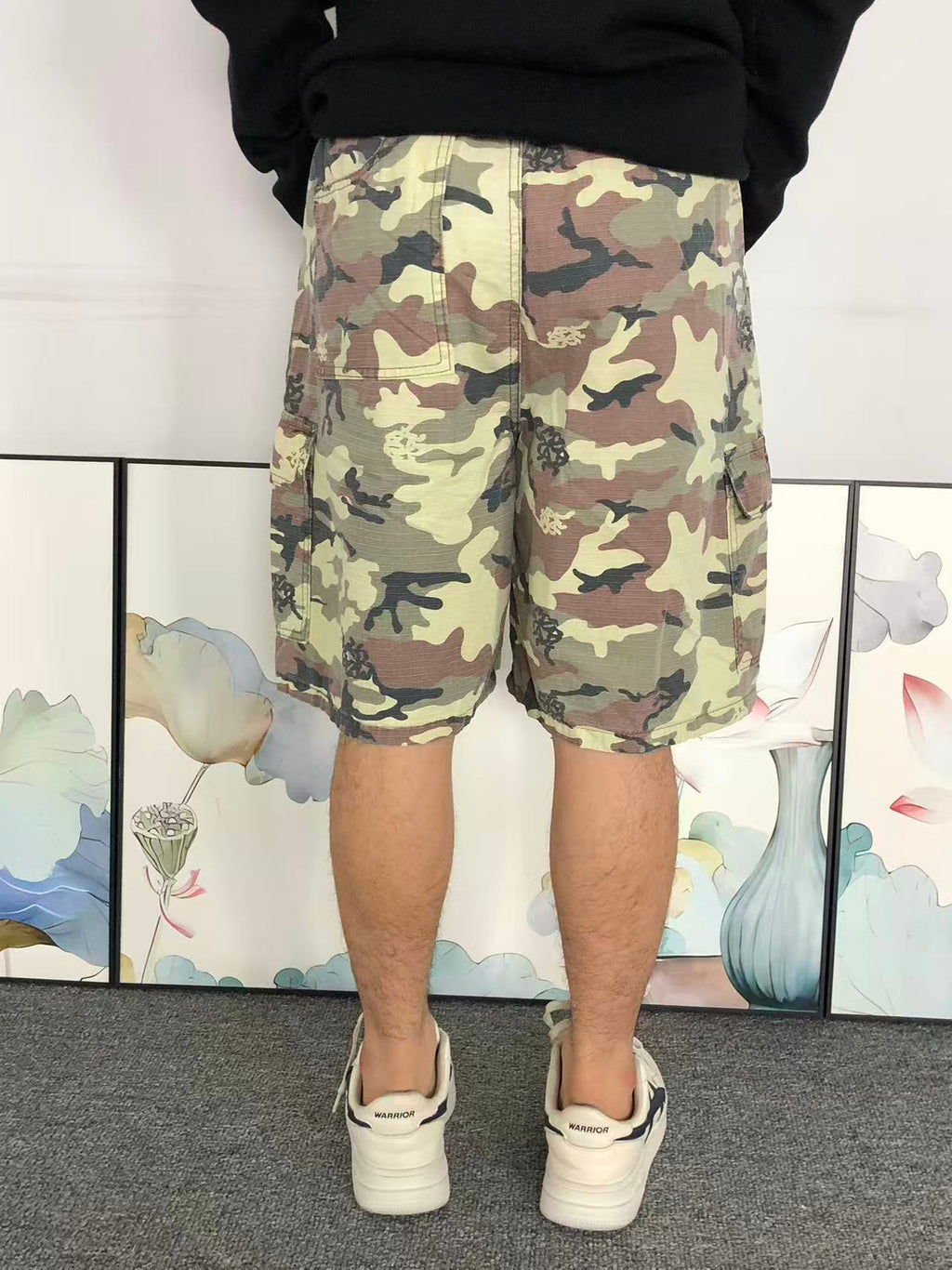 M - SHORTS