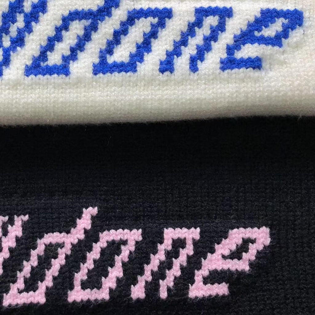 W - SWEATER