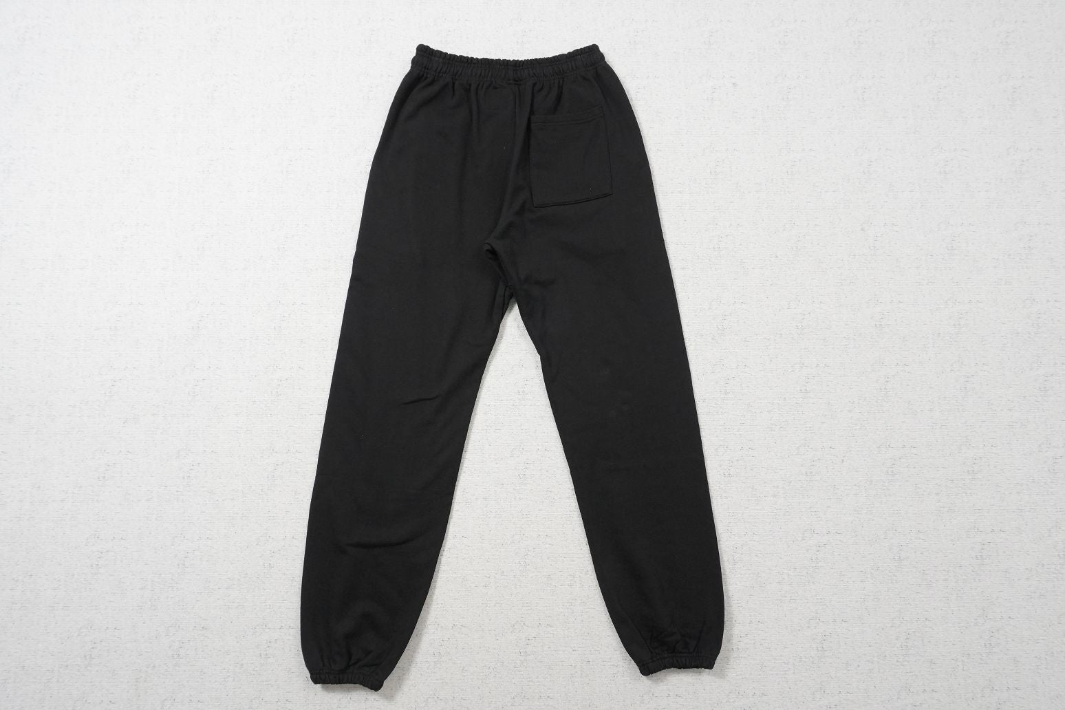 H - SWEATPANTS