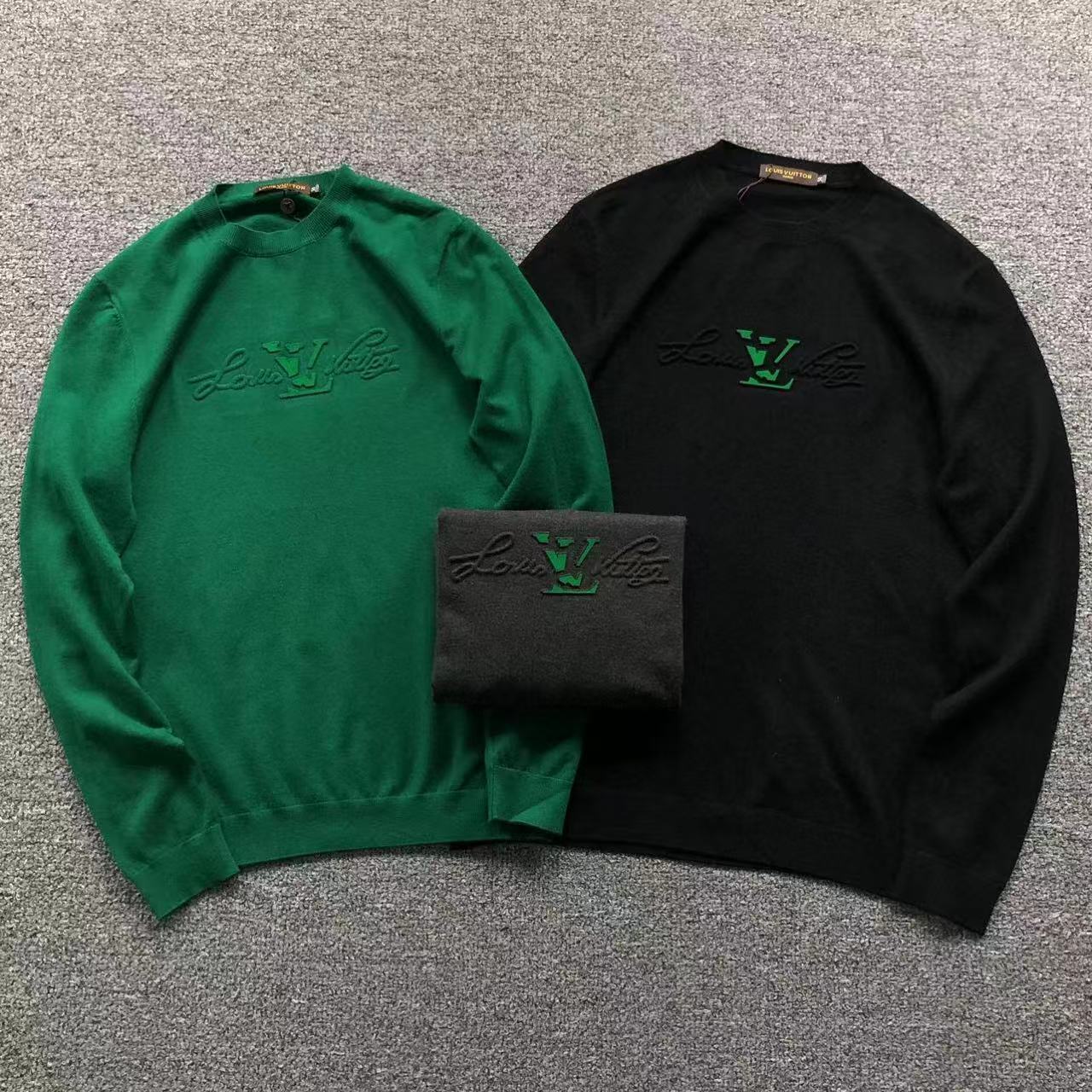 L - SWEATER