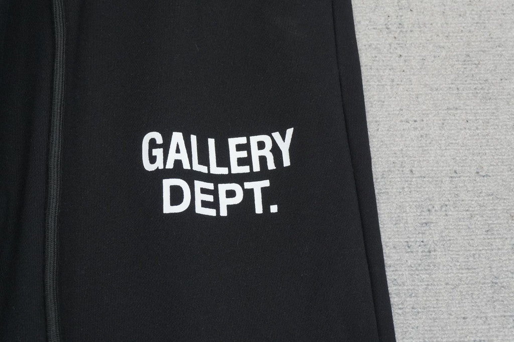 G - SWEATPANTS